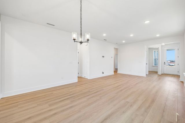 519 Scarlet Oak Road, Lebanon, TN 37090