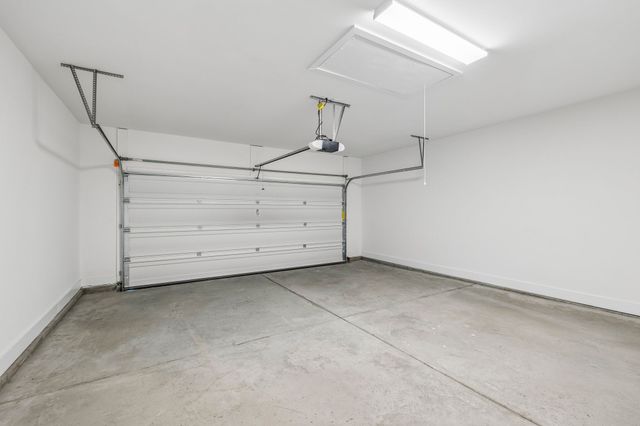 519 Scarlet Oak Road, Lebanon, TN 37090