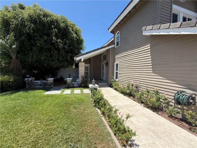 1 Descanso, Irvine, CA 92620