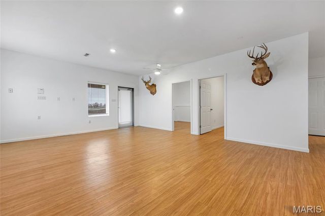 1187 S Highway 79, Winfield, MO 63389