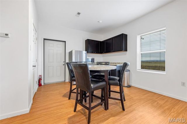 1187 S Highway 79, Winfield, MO 63389