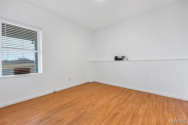 1187 S Highway 79, Winfield, MO 63389