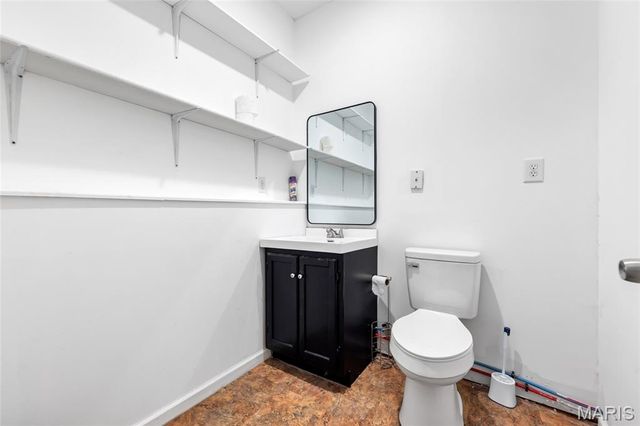 1187 S Highway 79, Winfield, MO 63389