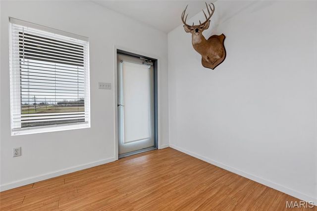 1187 S Highway 79, Winfield, MO 63389