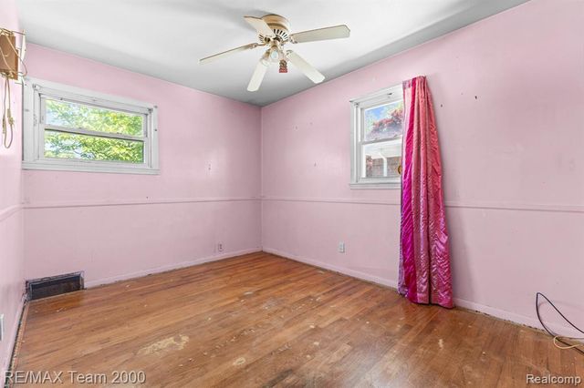 25394 Normandy Street, Roseville, MI 48066