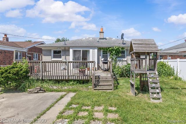 25394 Normandy Street, Roseville, MI 48066