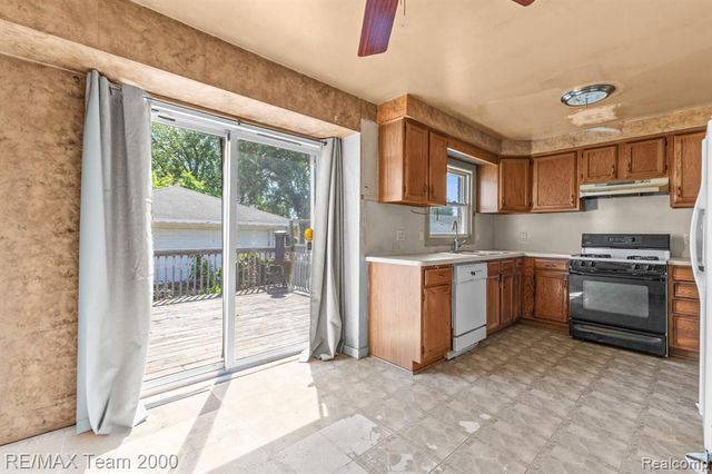 25394 Normandy Street, Roseville, MI 48066