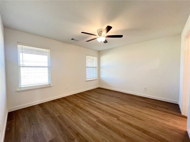 6800 NW Trevy Street, Highfill, AR 72712