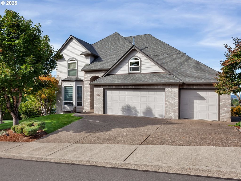 15781 Sw HIGHPOINT Dr, Sherwood, OR 97140