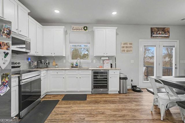 108 Mcginnis Circle, Calhoun, GA 30701