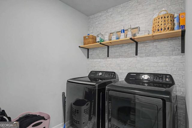 108 Mcginnis Circle, Calhoun, GA 30701