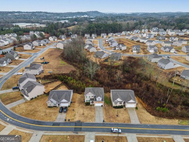 108 Mcginnis Circle, Calhoun, GA 30701