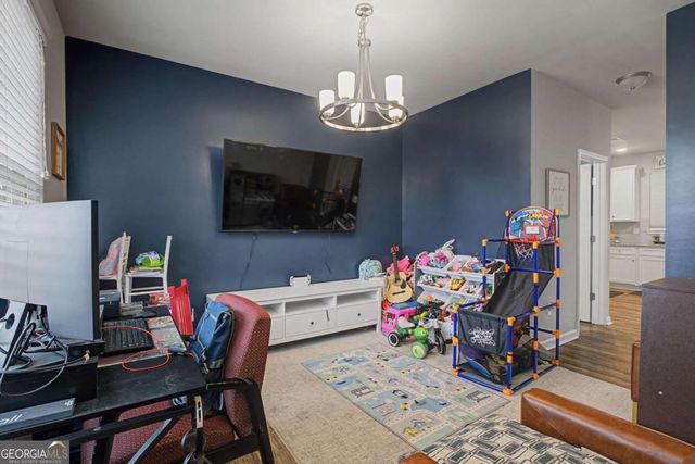 108 Mcginnis Circle, Calhoun, GA 30701