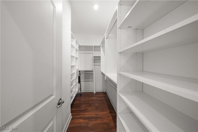 36087 Navona Lane, North Ridgeville, OH 44039