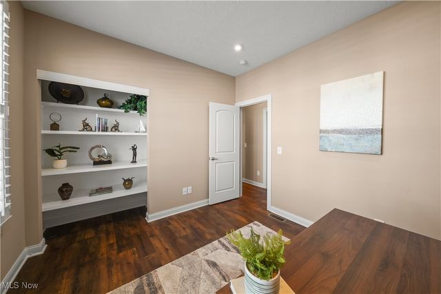 36087 Navona Lane, North Ridgeville, OH 44039