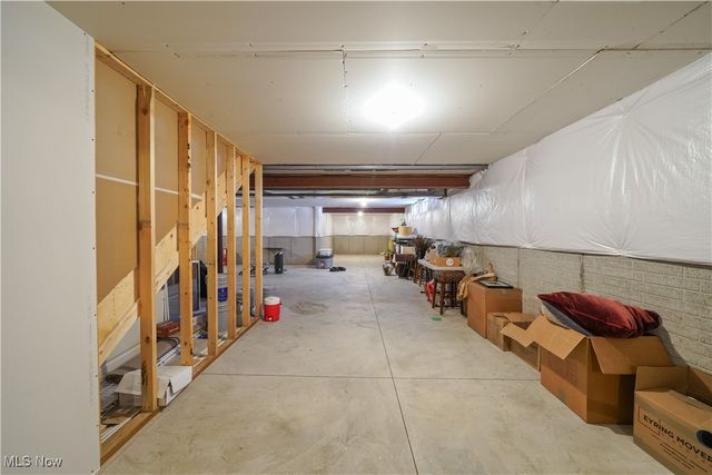 36087 Navona Lane, North Ridgeville, OH 44039