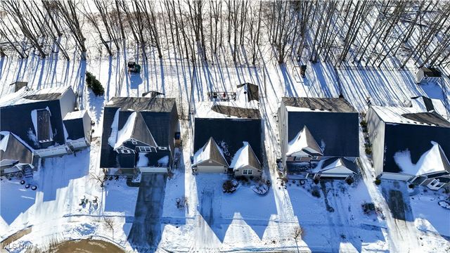 36087 Navona Lane, North Ridgeville, OH 44039