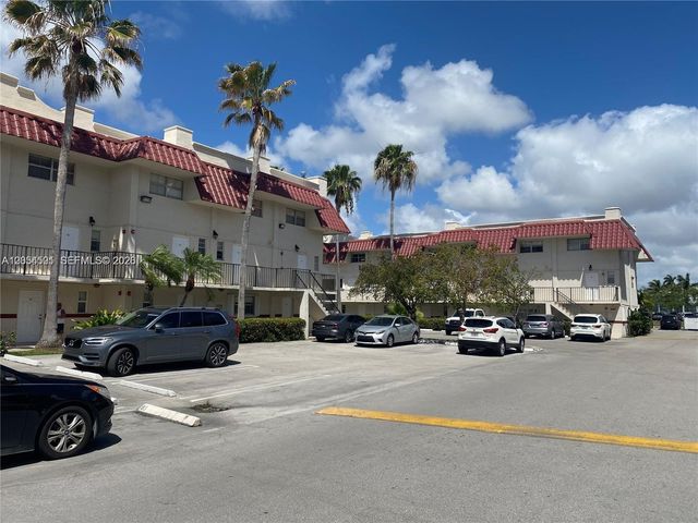 6705 N Kendall Drive 301, Pinecrest, FL 33156