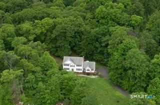 15 Sarah Drive, Oxford, CT 06478