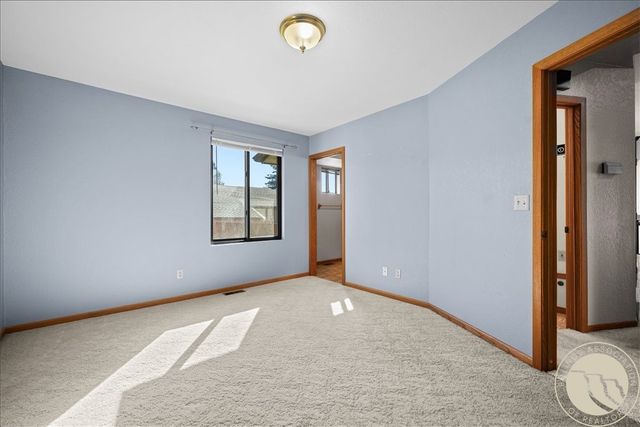 2225 Rosebud DRIVE, Billings, MT 59102