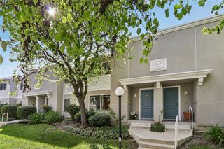 17800 Devonshire Street 6, Northridge, CA 91325