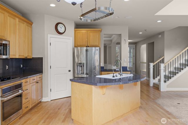 4708 Smithers Avenue S, Renton, WA 98055