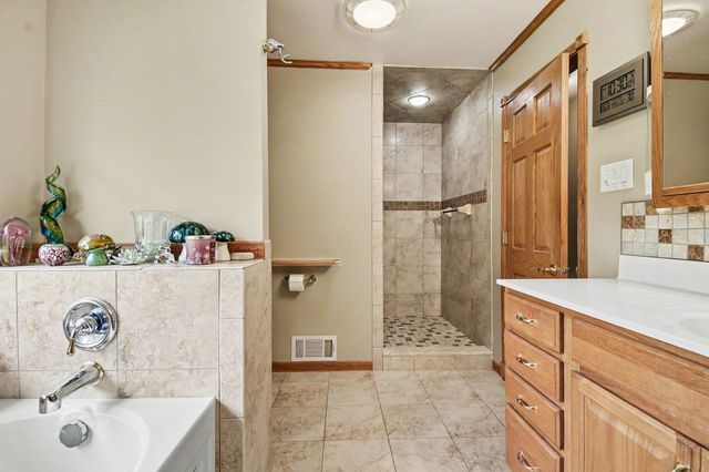 2861 Midland Road, Saginaw, MI 48603