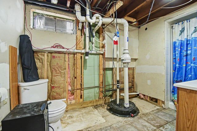 2861 Midland Road, Saginaw, MI 48603
