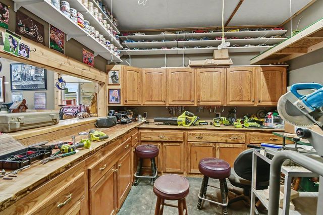 2861 Midland Road, Saginaw, MI 48603