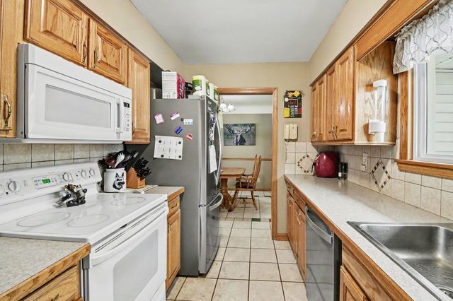 2861 Midland Road, Saginaw, MI 48603