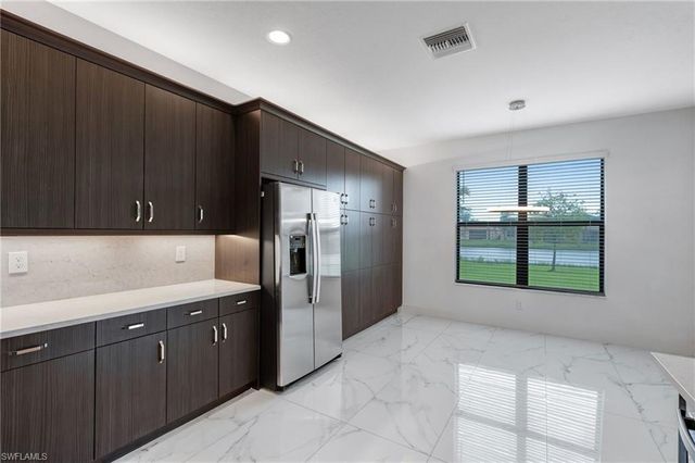 11604 Meadowrun CIR, Fort Myers, FL 33913