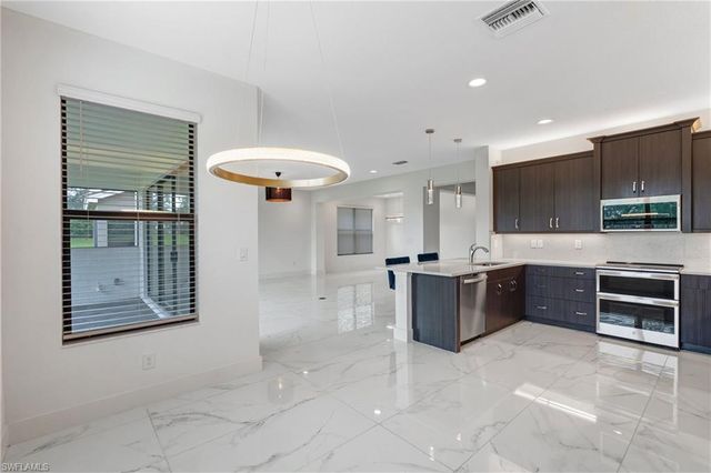 11604 Meadowrun CIR, Fort Myers, FL 33913