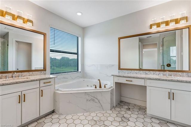 11604 Meadowrun CIR, Fort Myers, FL 33913