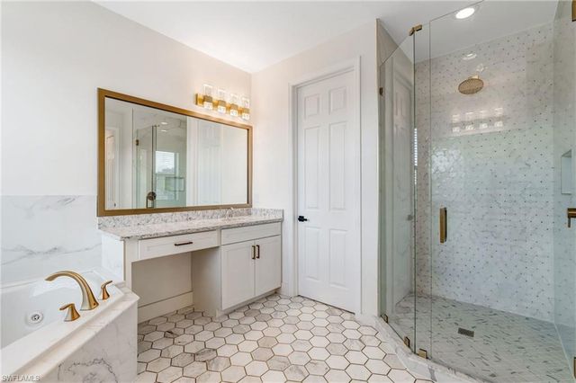 11604 Meadowrun CIR, Fort Myers, FL 33913