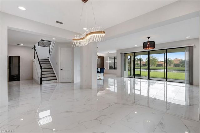 11604 Meadowrun CIR, Fort Myers, FL 33913