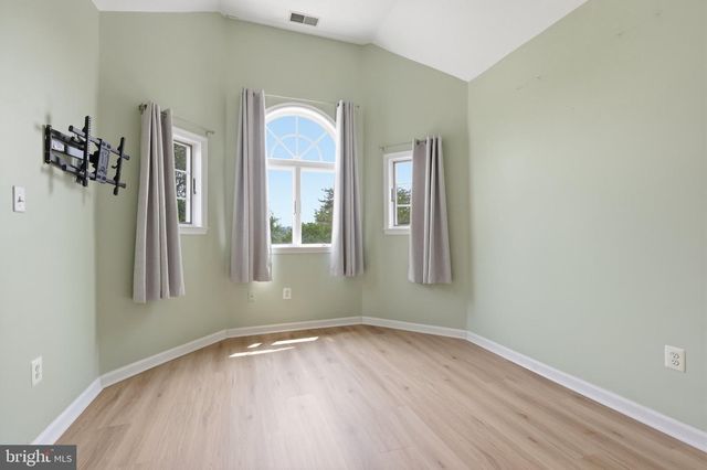 879 HALDEMAN RD, Schwenksville, PA 19473