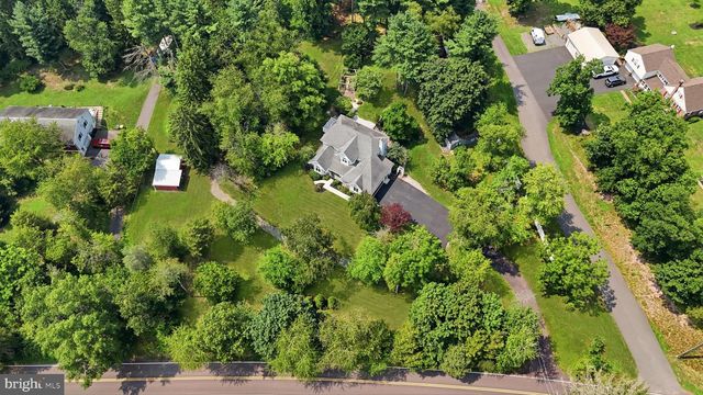 879 HALDEMAN RD, Schwenksville, PA 19473