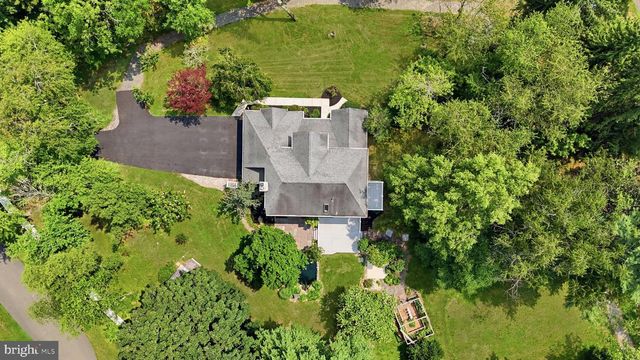 879 HALDEMAN RD, Schwenksville, PA 19473
