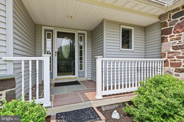 879 HALDEMAN RD, Schwenksville, PA 19473
