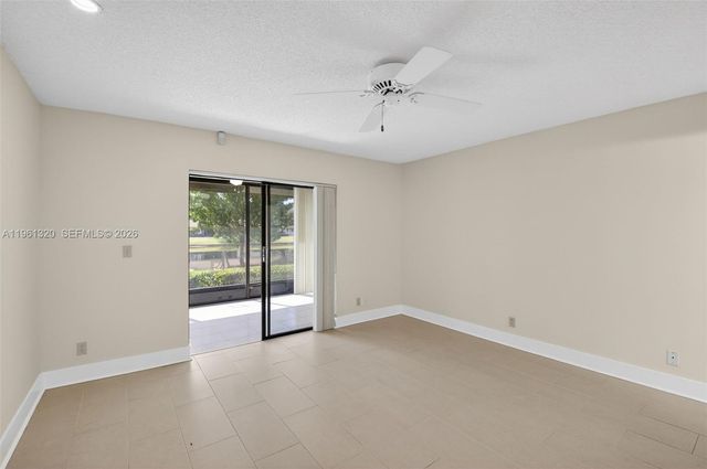 8200 Whispering Palm Dr, Boca Raton, FL 33496