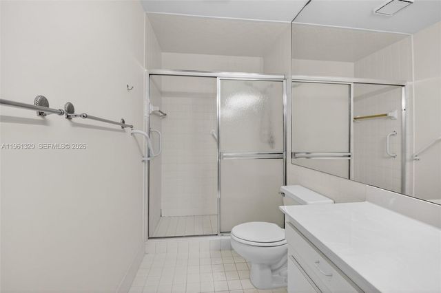 8200 Whispering Palm Dr, Boca Raton, FL 33496