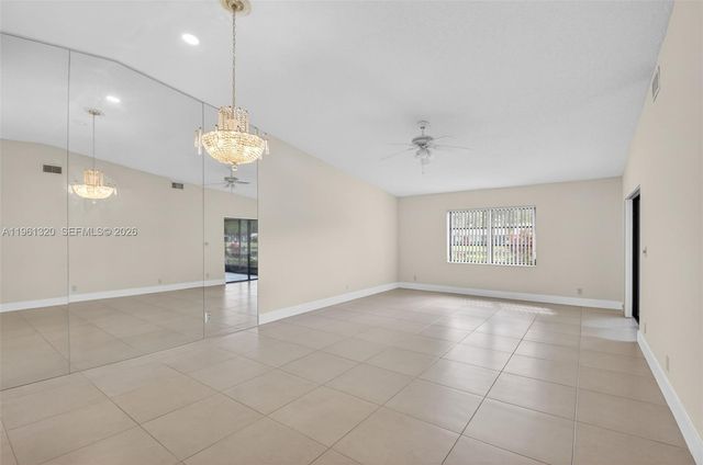 8200 Whispering Palm Dr, Boca Raton, FL 33496