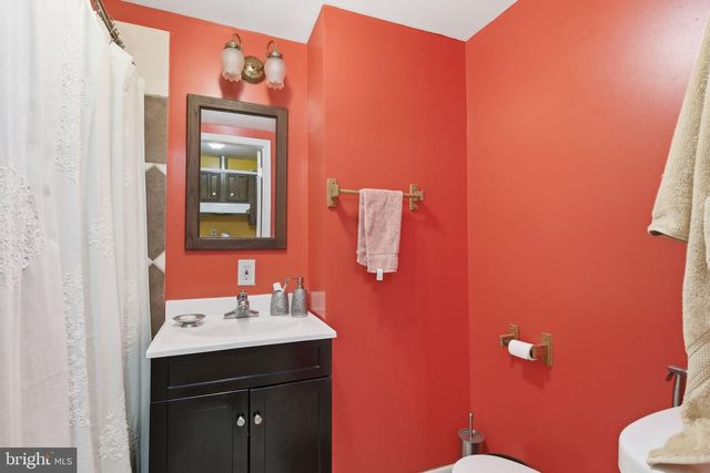 11705 SUMMER OAK DR, Germantown, MD 20874