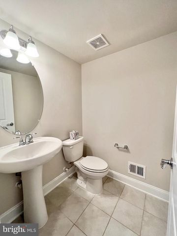 1907 GREENBRIAR HALL RD, Dumfries, VA 22026