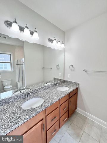 1907 GREENBRIAR HALL RD, Dumfries, VA 22026