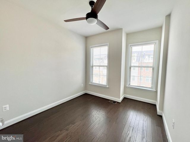 1907 GREENBRIAR HALL RD, Dumfries, VA 22026