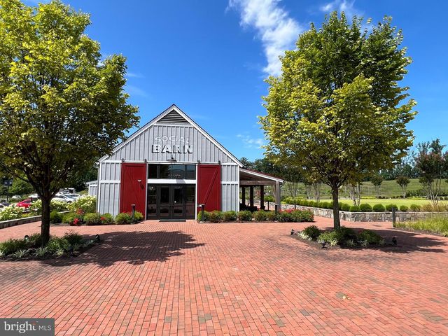 1907 GREENBRIAR HALL RD, Dumfries, VA 22026