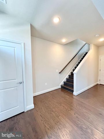 1907 GREENBRIAR HALL RD, Dumfries, VA 22026