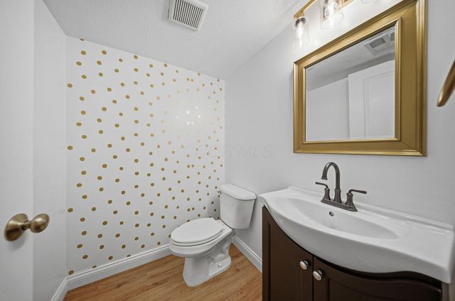 5631 Middle Falls Street, 39, Dublin, OH 43016