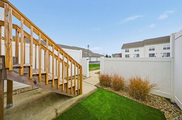 5631 Middle Falls Street, 39, Dublin, OH 43016